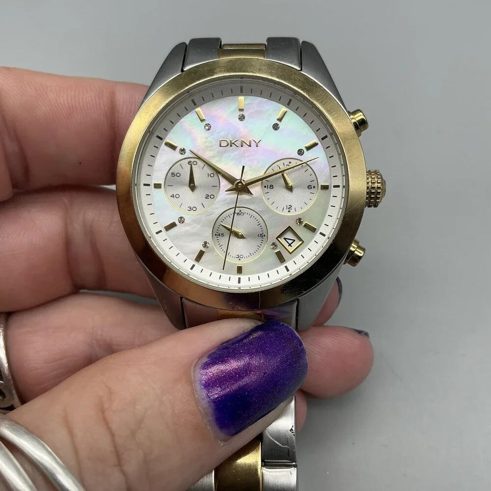 DKNY NY-8607 Womens Watch 38mm White MOP Dial Chronograph Date New Battery 7